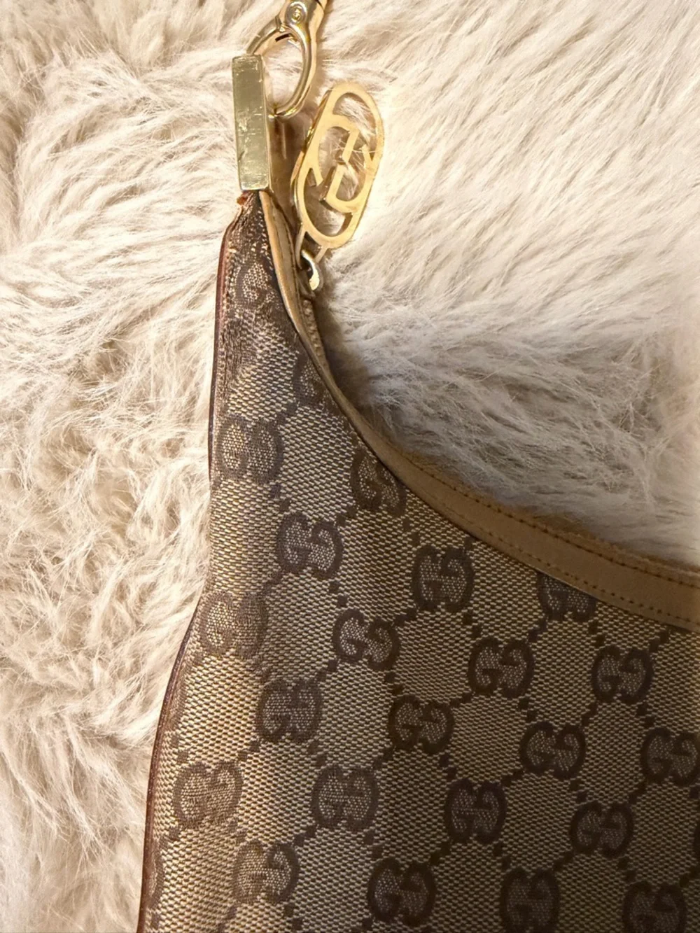 Gucci Beige GG Canvas Shoulder Bag with Green and Red Web Strap - Picture 7 of 16